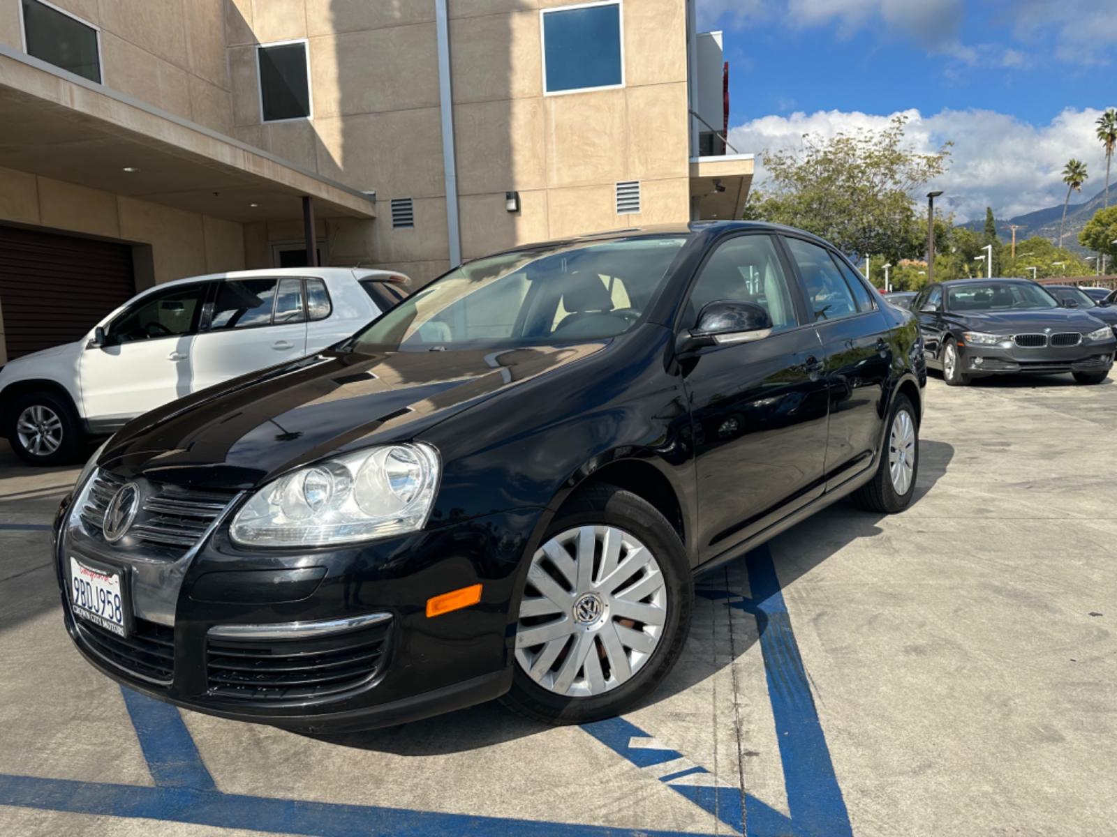 2010 Black Metallic /Black Volkswagen Jetta S PZEV (3VWJZ7AJXAM) with an 2.5L L5 DOHC 20V engine, Automatic transmission, located at 30 S. Berkeley Avenue, Pasadena, CA, 91107, (626) 248-7567, 34.145447, -118.109398 - New Tires, Just Serviced, Low Miles! Fully Loaded! This 2010 Volkswagen Jetta S looks and drives good. This vehicle comes with a dealer 30 day / 1,000 Mile Warranty ( call us for details) and with Options up to 5 years / 100,000 Mile Warranty. Bad credit? We can help! We are the bank. Buy with confi - Photo #0